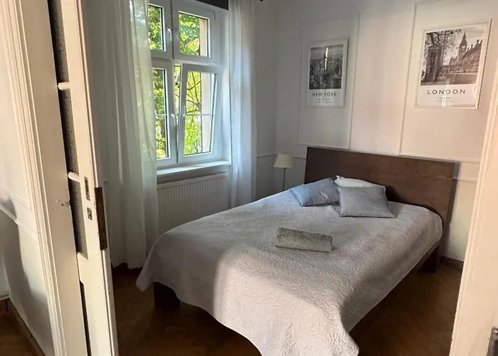 Bankowa 8 Guest Rooms Zielona Góra